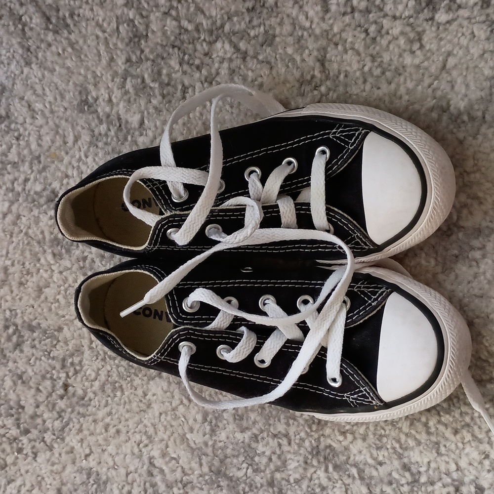 Kids converse